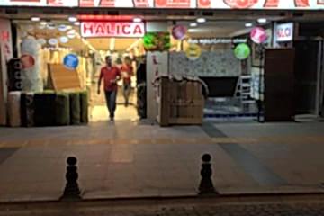 İzmit Halıca Mağazası'nın  yapı dekorasyon çalışması tamamlandı